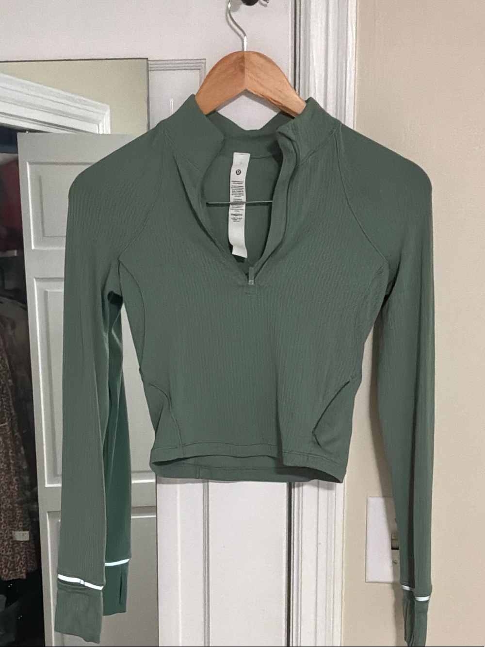 lululemon athletica Sage Green Long-Sleeve Half-Zip Crop Top